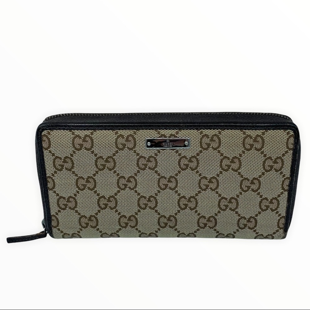 $3️⃣0️⃣0️⃣ GUCCI Long Gg Canvas Zip Around Wallet